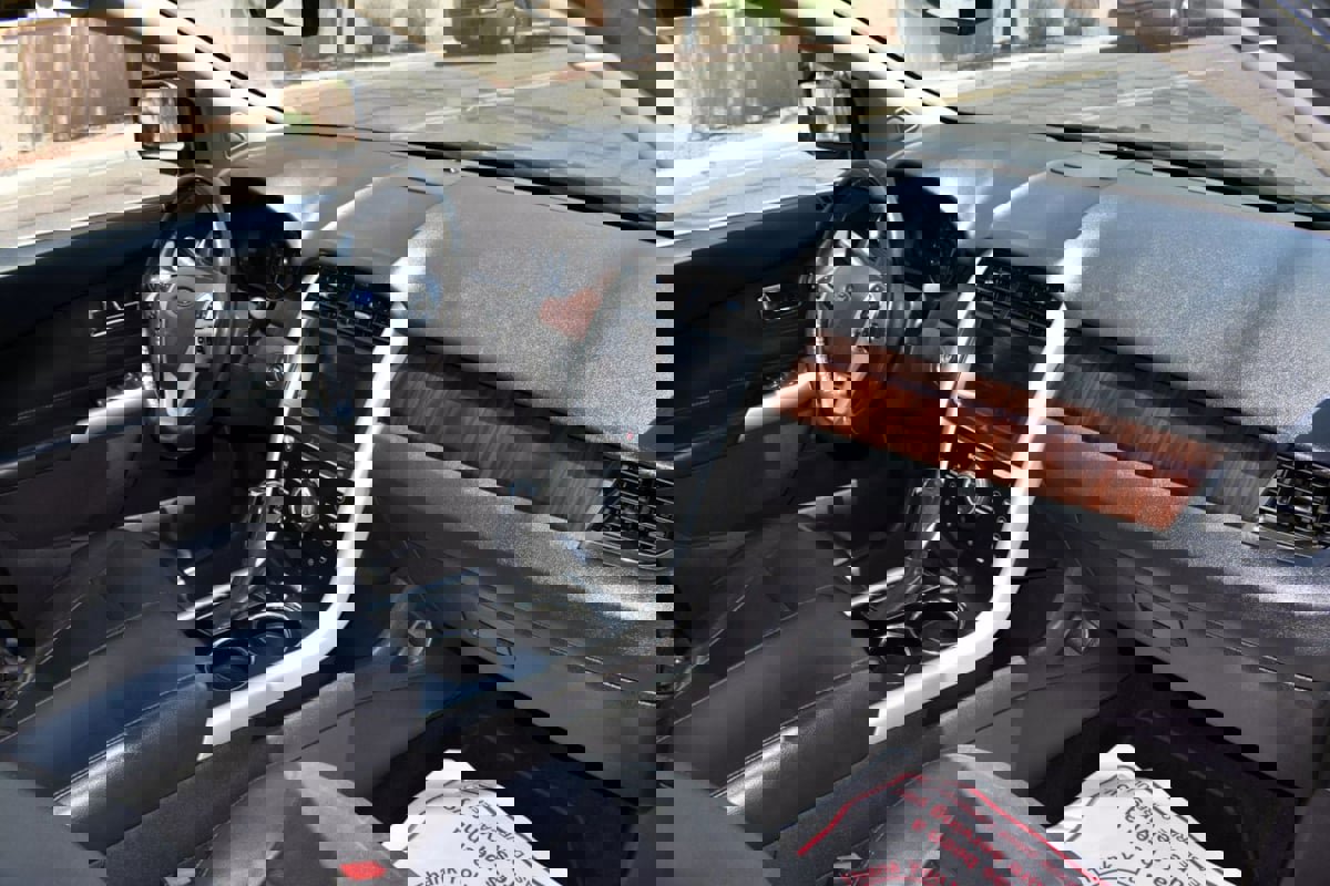 Used 2011 Ford Edge Limited w/ 302A Rapid Spec Order Code image 25