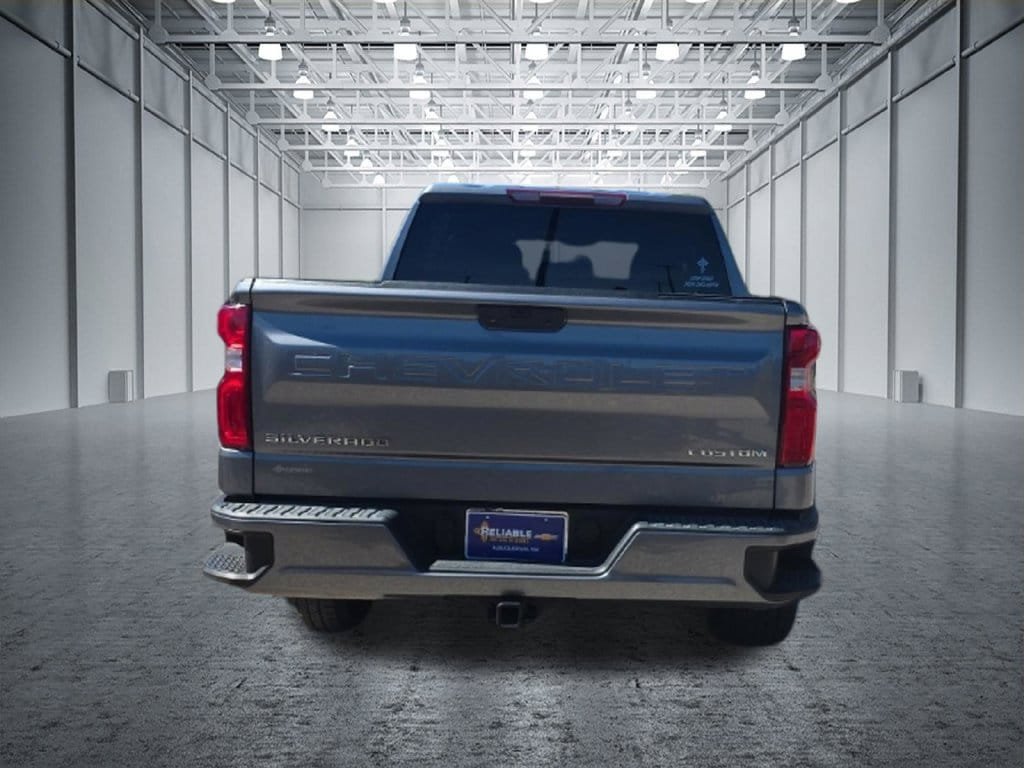 Used 2021 Chevrolet Silverado 1500 Custom RWD image 5