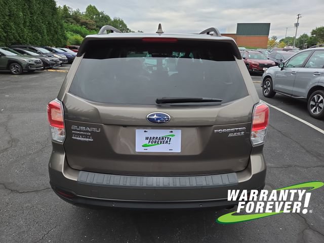 Used 2017 Subaru Forester 2.5i Touring AWD/4WD image 6