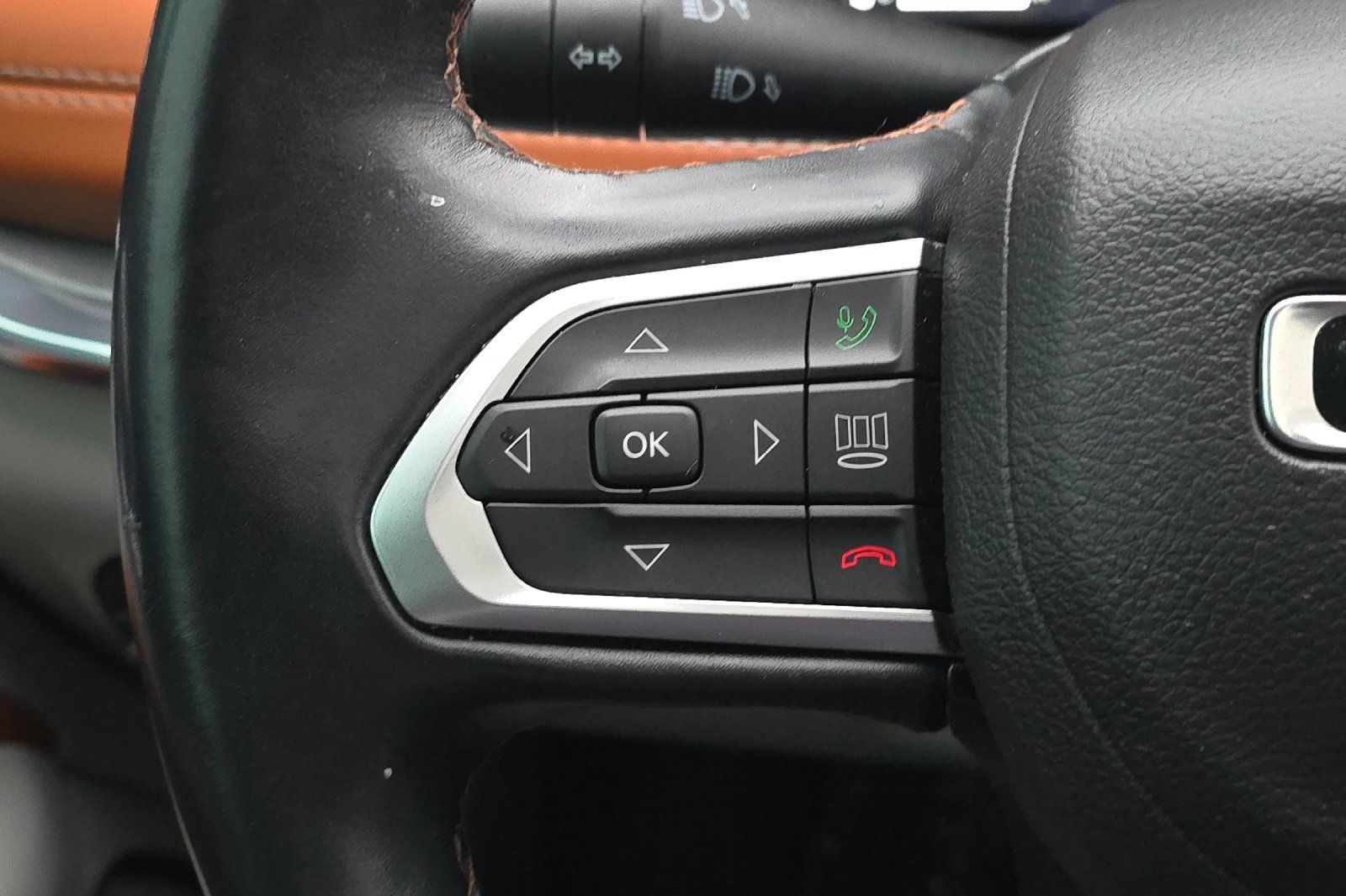 Used 2022 Jeep Compass Limited w/ Elite Group image 33