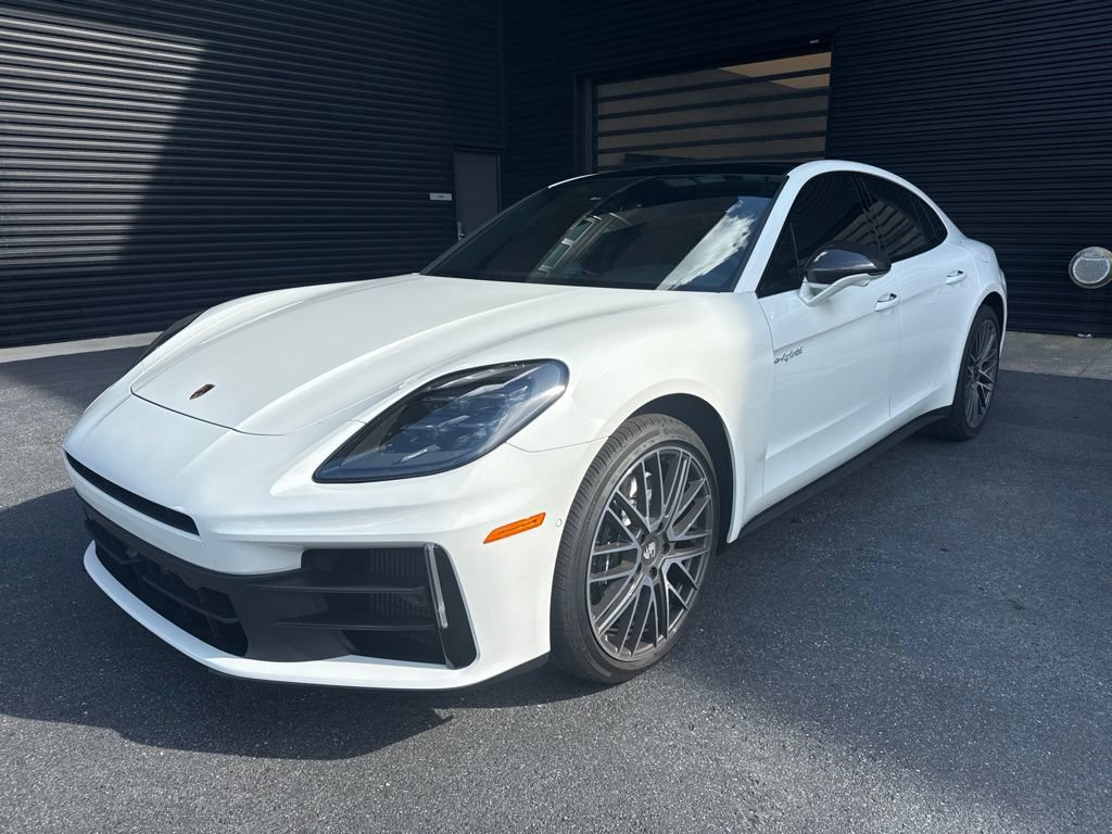 Certified 2025 Porsche Panamera 4S AWD/4WD image 1