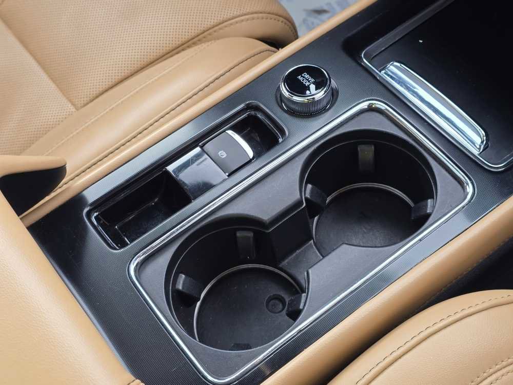 Used 2022 Lincoln Corsair Reserve w/ Equipment Group 201A image 23