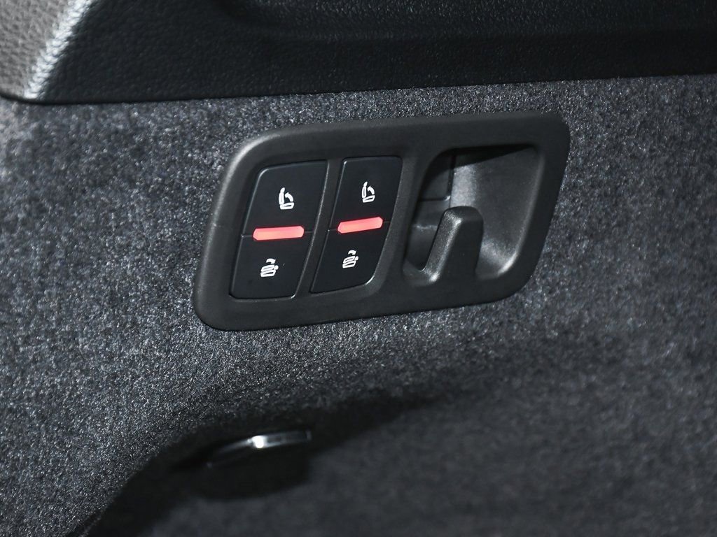 Used 2025 Audi Q7 3.0T Premium w/ Convenience Package image 66