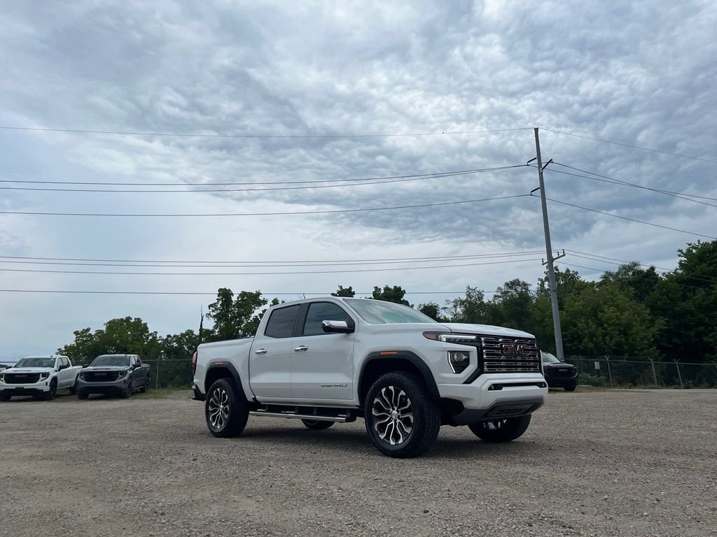 Used 2023 GMC Canyon Denali AWD/4WD image 5