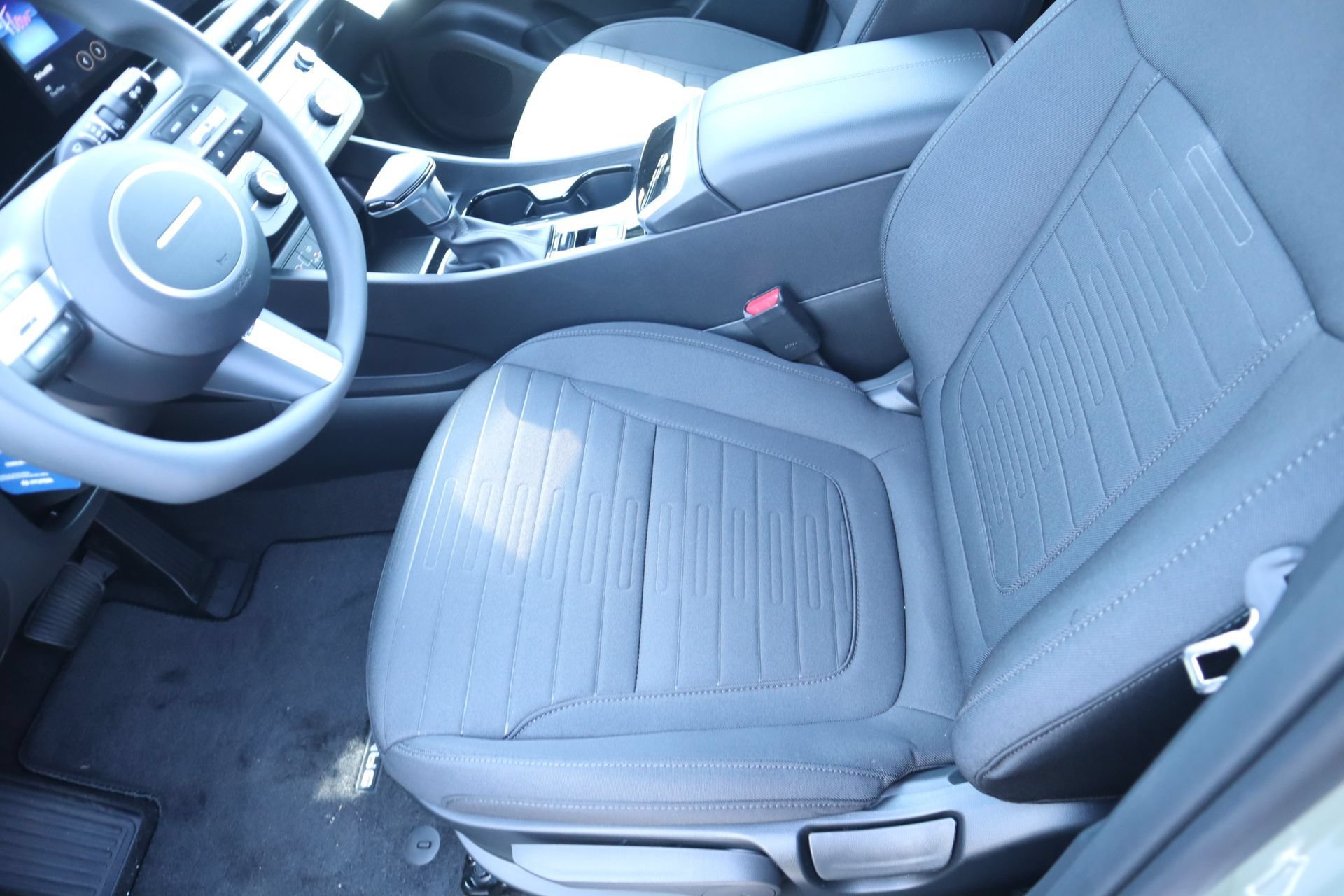 New 2026 Hyundai Santa Cruz SE FWD image 16