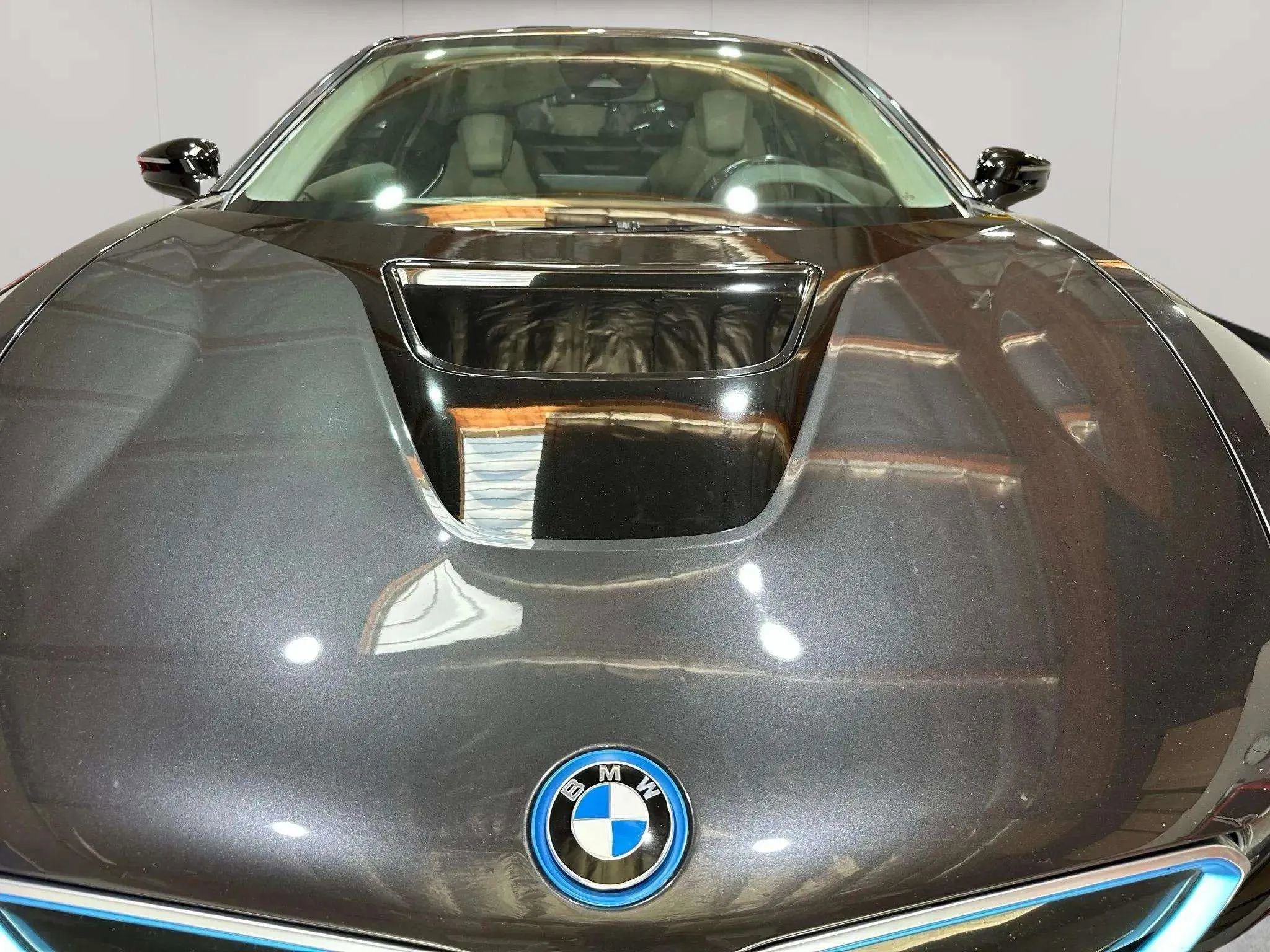 Used 2016 BMW i8 image 21