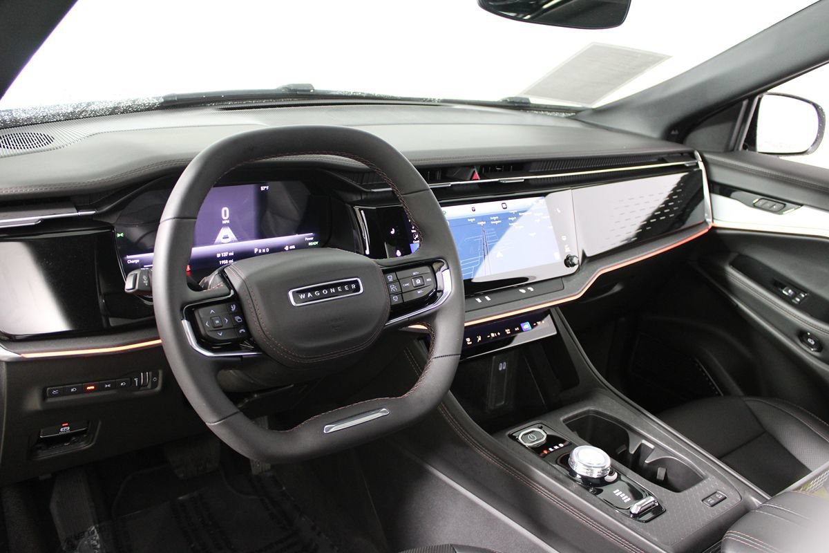 Used 2025 Jeep Wagoneer S Limited AWD/4WD image 10