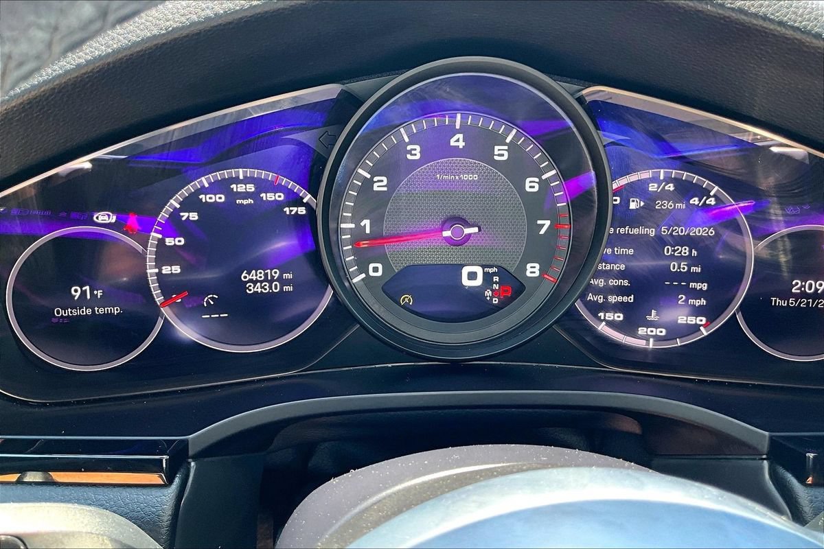 Used 2022 Porsche Cayenne AWD/4WD image 13