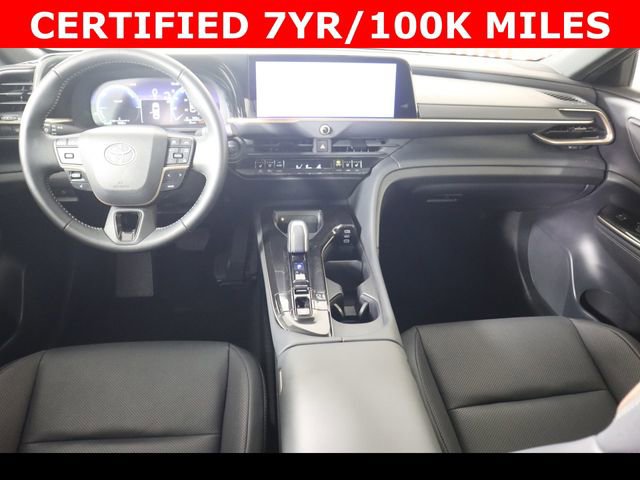 Used 2025 Toyota Crown XLE image 16