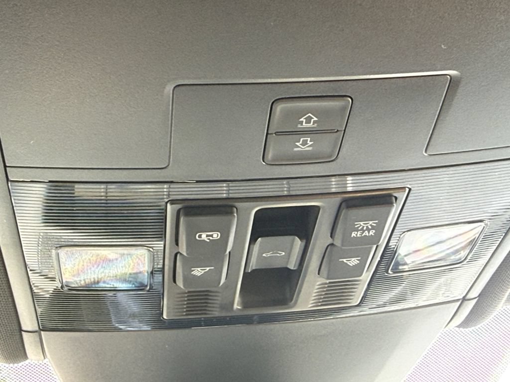 Used 2021 Volkswagen Atlas Cross Sport SEL AWD/4WD image 18