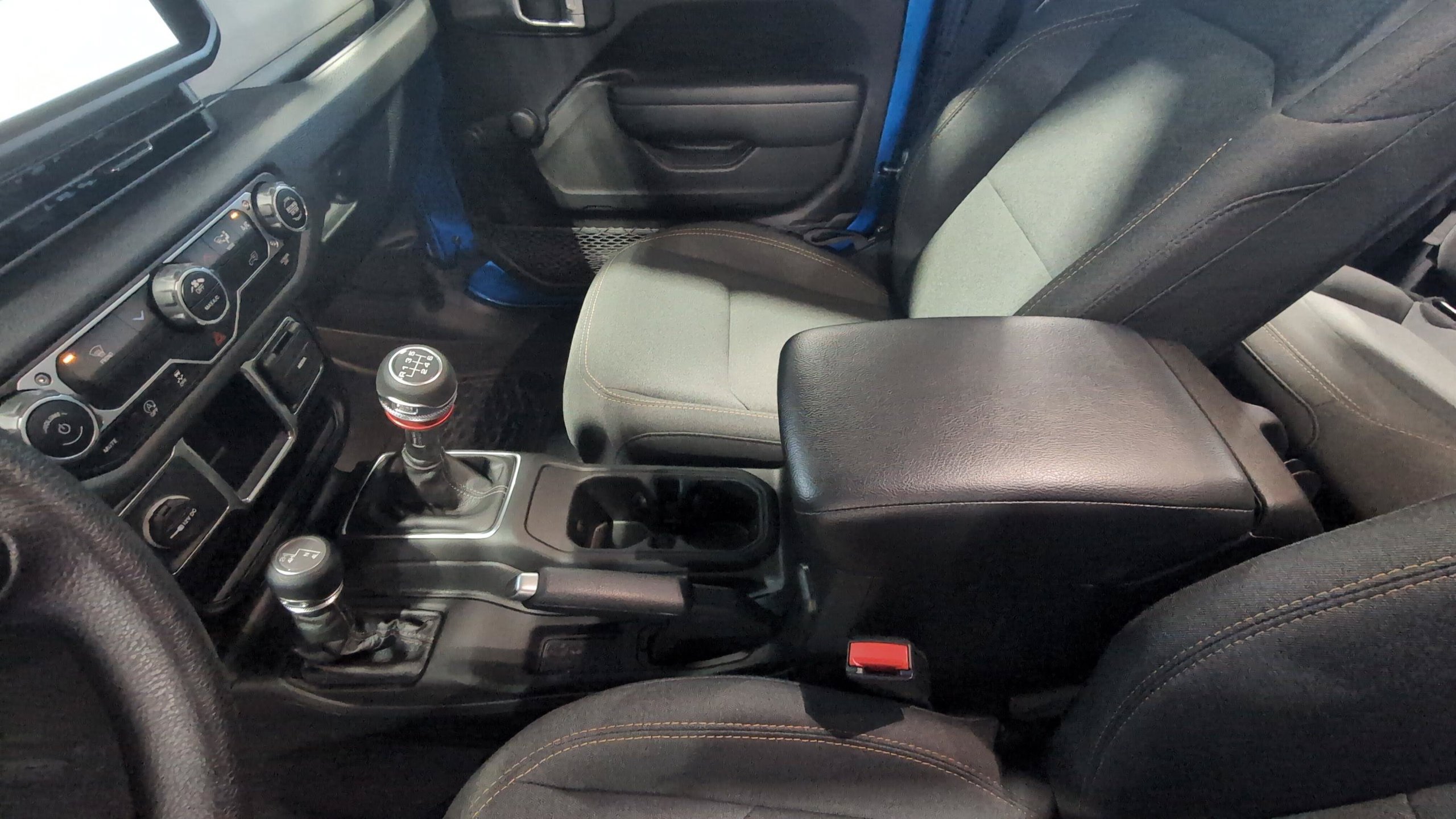 Used 2024 Jeep Wrangler Sport AWD/4WD image 25