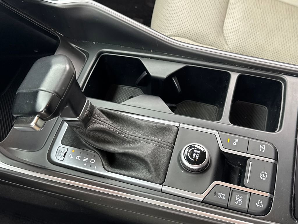 Used 2025 Kia Sorento S image 22