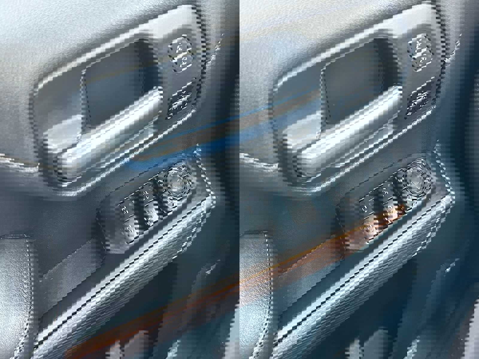 Used 2020 Chevrolet Silverado 1500 High Country w/ Technology Package image 34