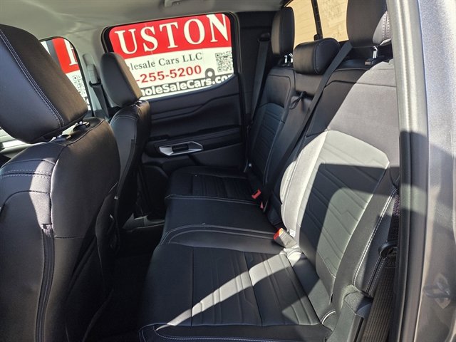 Used 2025 Ford Ranger Lariat w/ Trailer Tow Package image 13