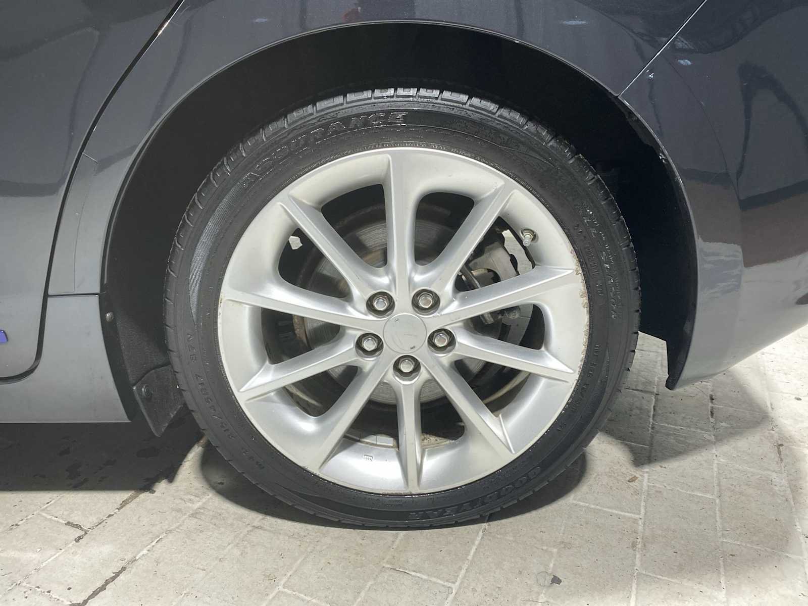 Used 2011 Lexus CT 200h Premium w/ Premium Audio Pkg FWD image 8