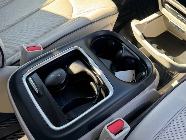 Used 2018 Chrysler Pacifica Limited w/ Advanced Safetytec Group image 32