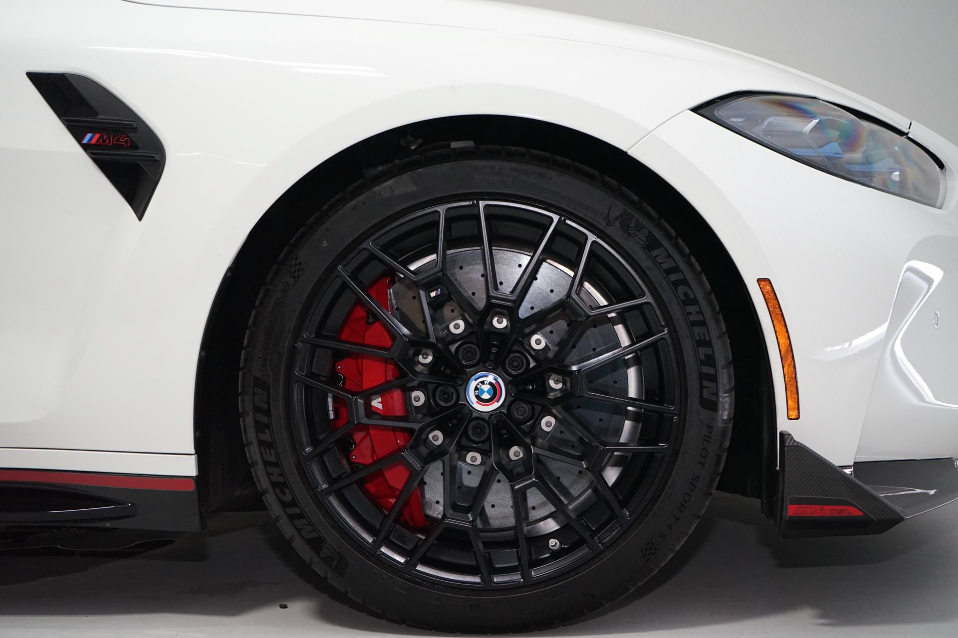Used 2023 BMW M4 CSL RWD image 15