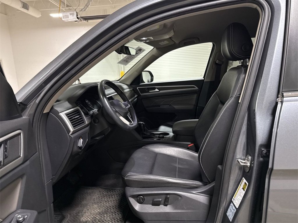 Used 2021 Volkswagen Atlas SE image 19