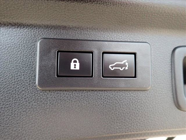 Certified 2023 Subaru Forester Limited AWD/4WD image 9