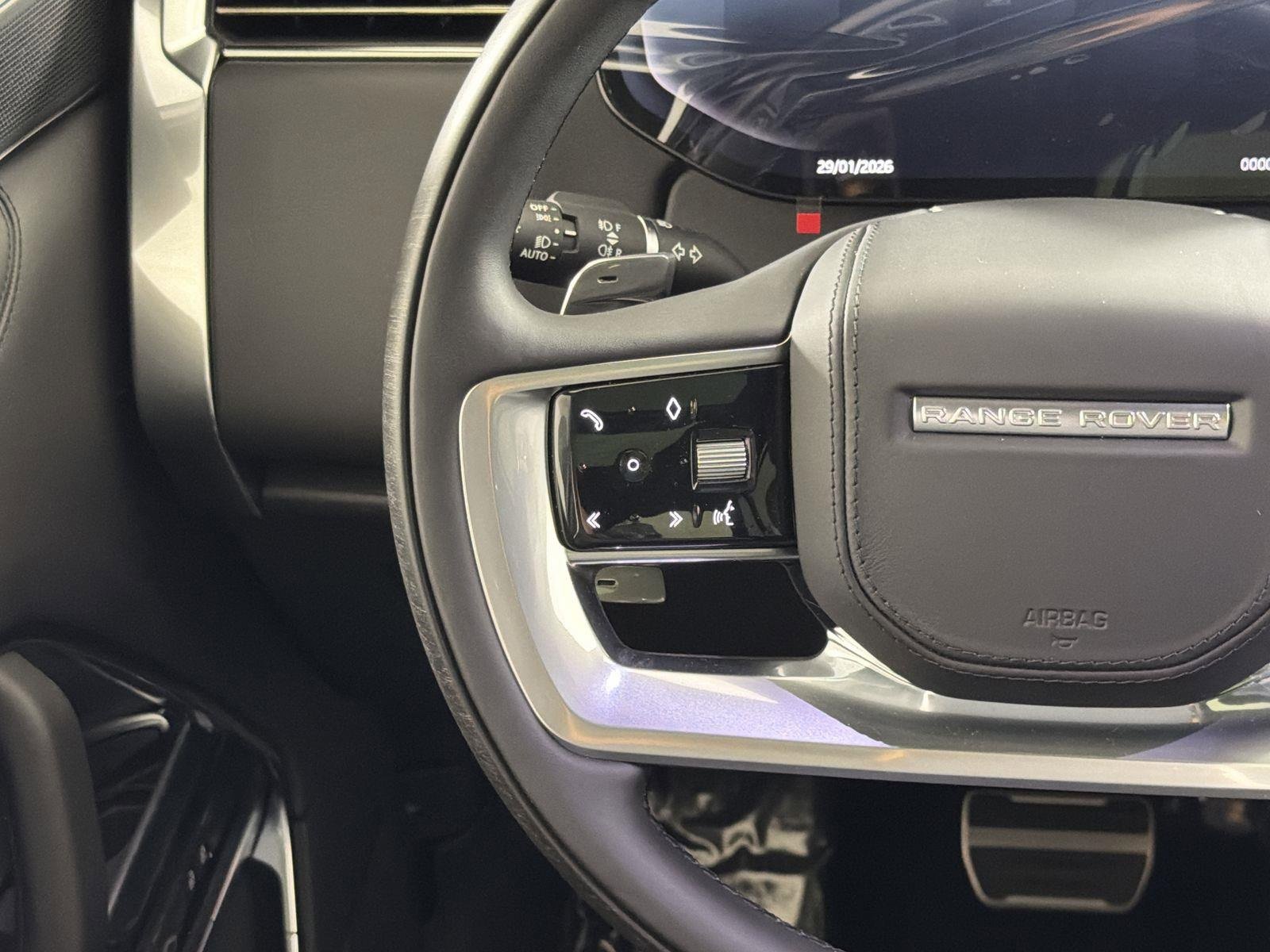 New 2026 Land Rover Range Rover SE image 12