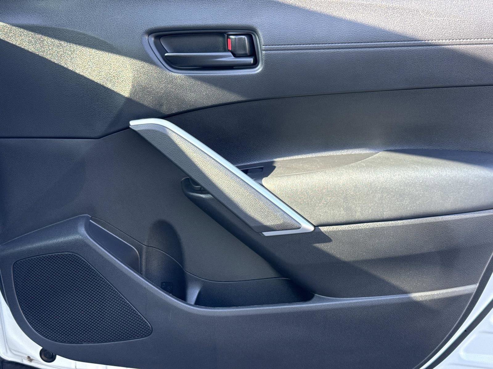 Used 2024 Toyota Corolla Cross SE image 19