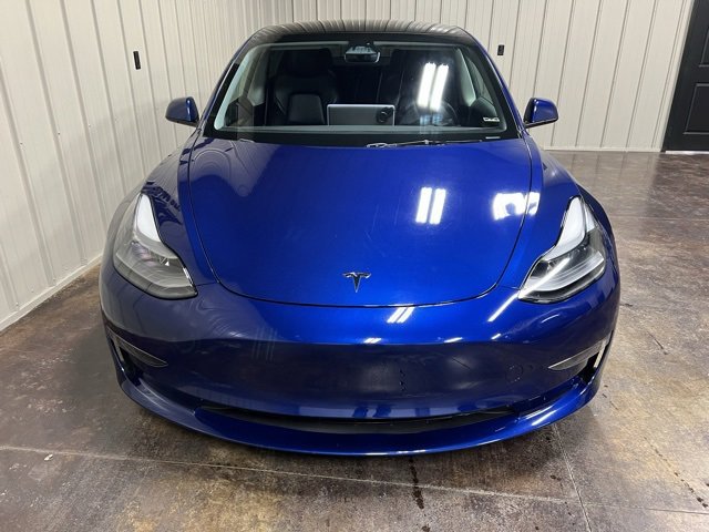 Used 2023 Tesla Model 3 Standard Range image 2