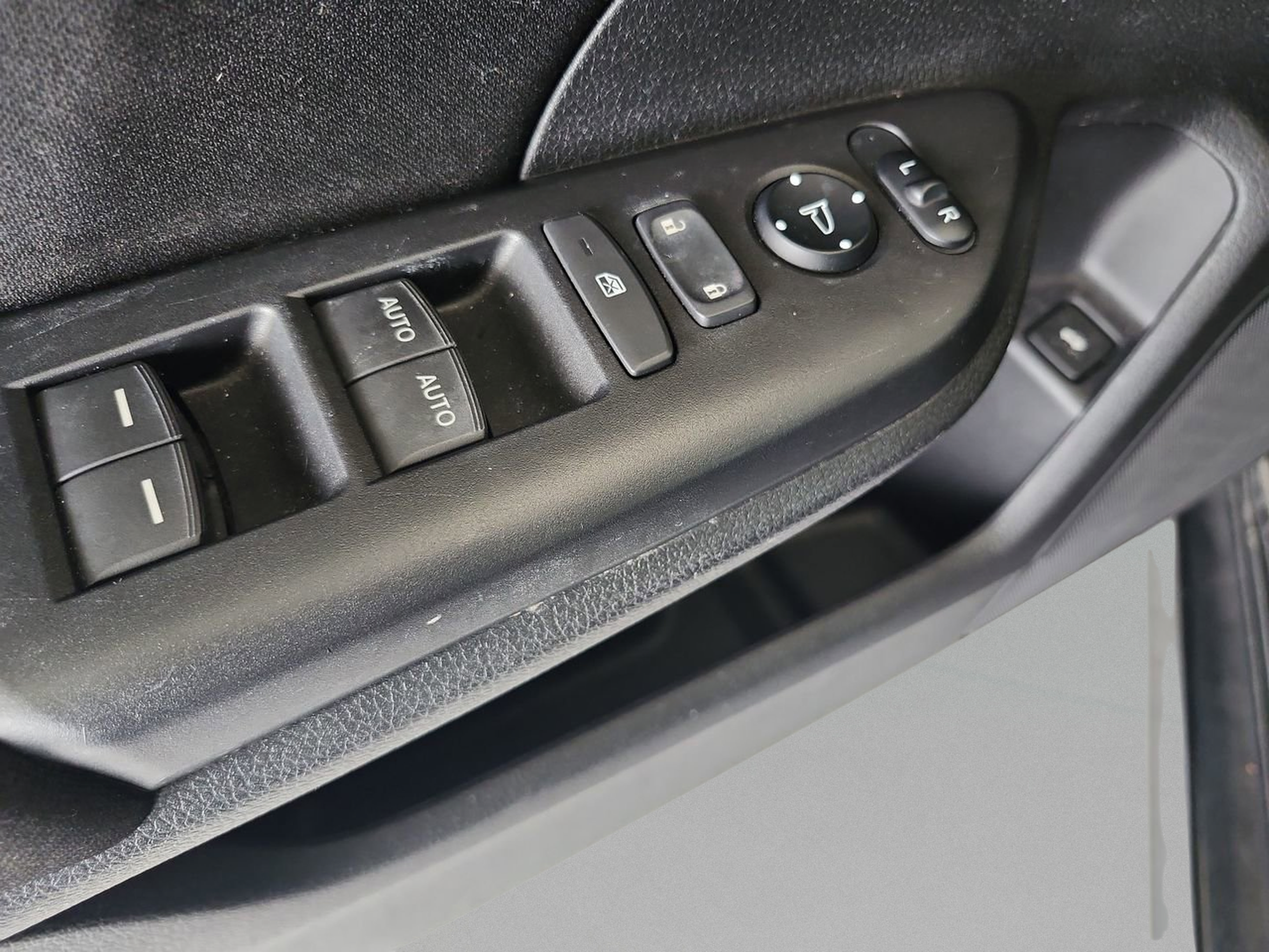 Used 2018 Honda Civic EX-T image 16