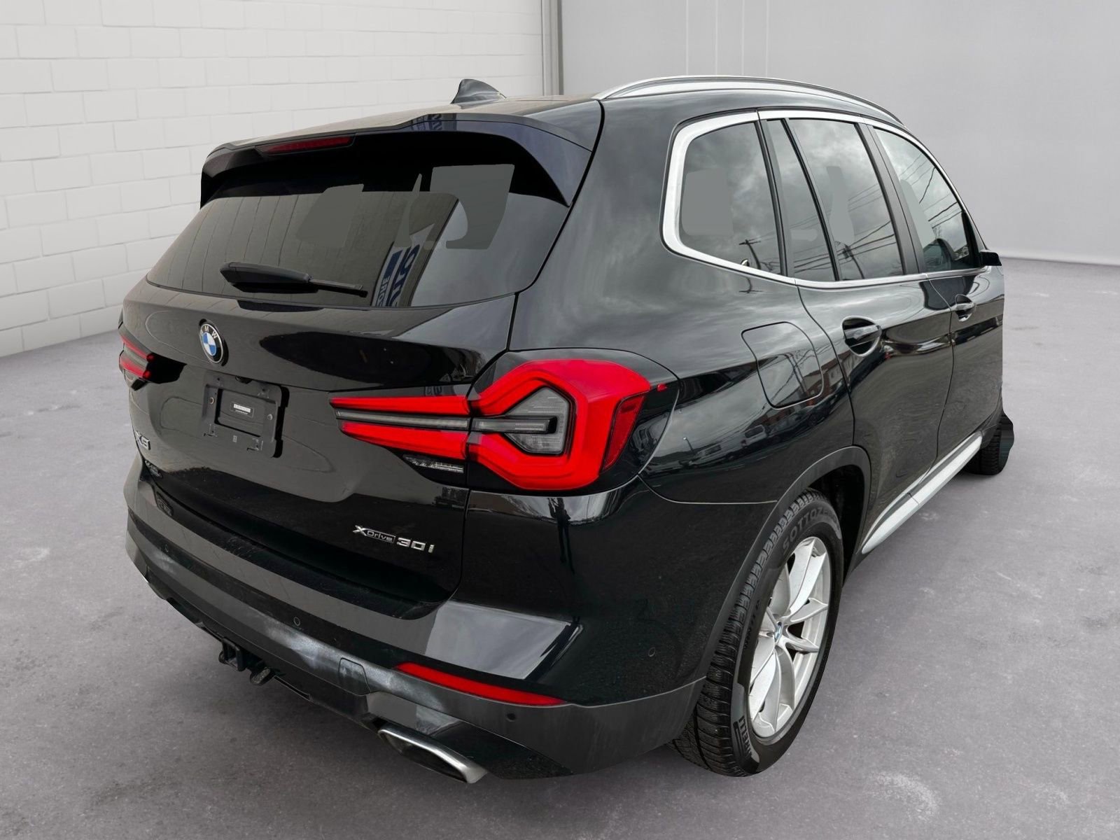 Used 2022 BMW X3 xDrive30i AWD/4WD image 9