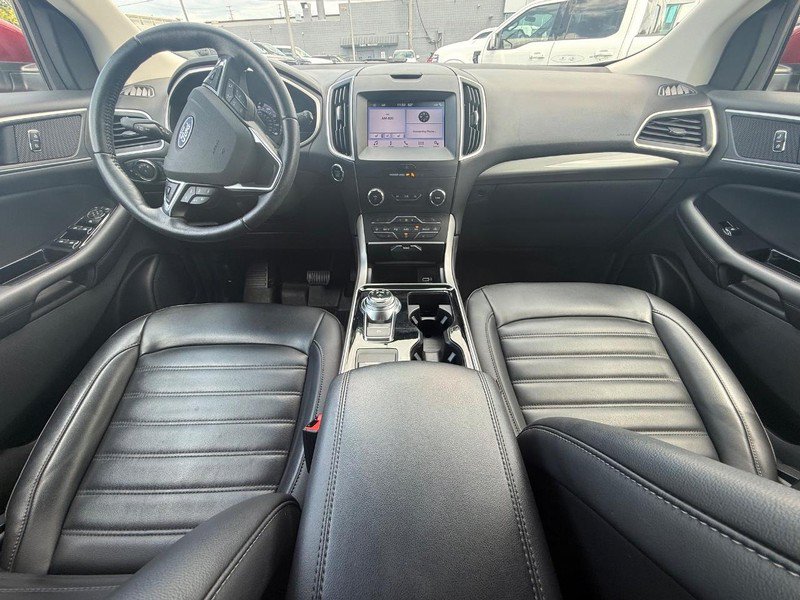 Certified 2019 Ford Edge SEL w/ Equipment Group 201A AWD/4WD image 16