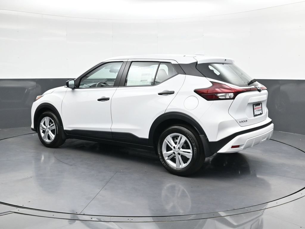 Certified 2025 Nissan Kicks Play S FWD image 11