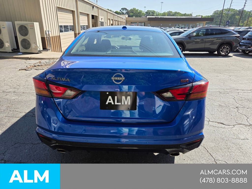 Used 2025 Nissan Altima 2.5 SR image 8