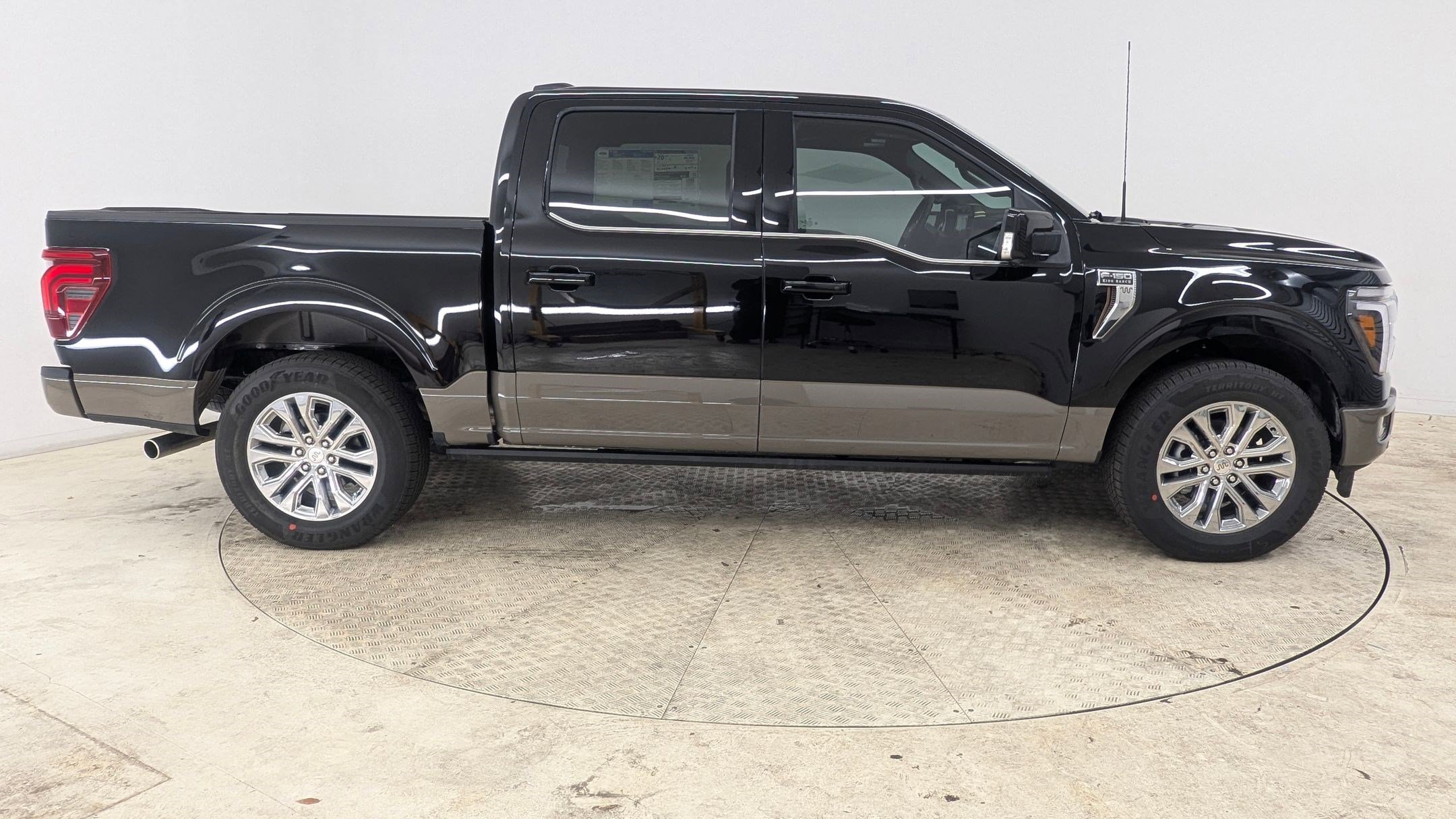 New 2026 Ford F150 King Ranch w/ Equipment Group 601A High image 7