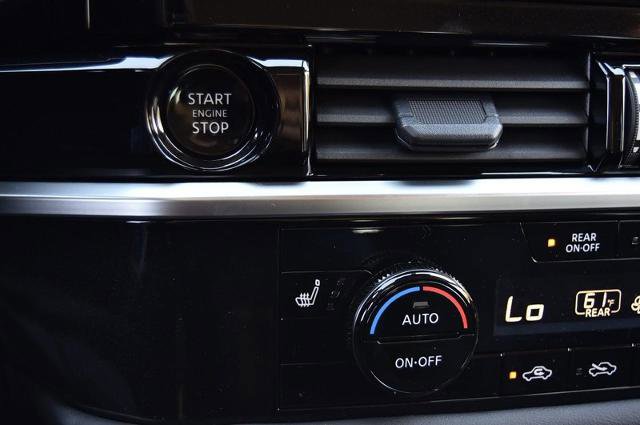 New 2025 Nissan Pathfinder SV image 15