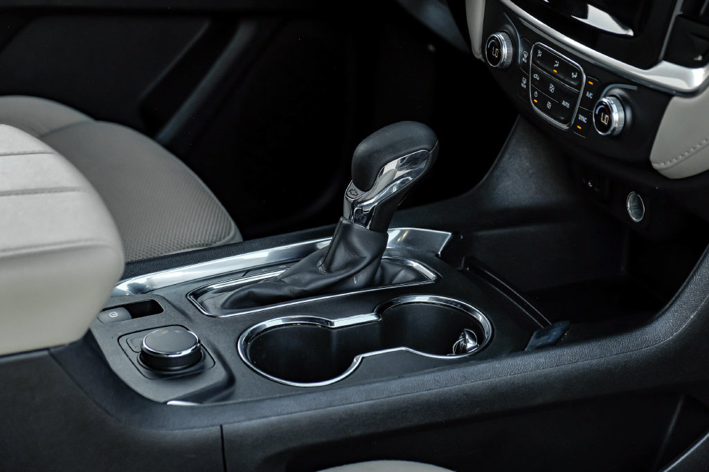 Used 2023 Chevrolet Traverse LS w/ Safety Package FWD image 25