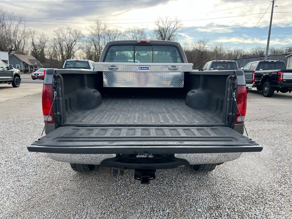 Used 2004 Ford F350 XLT image 15