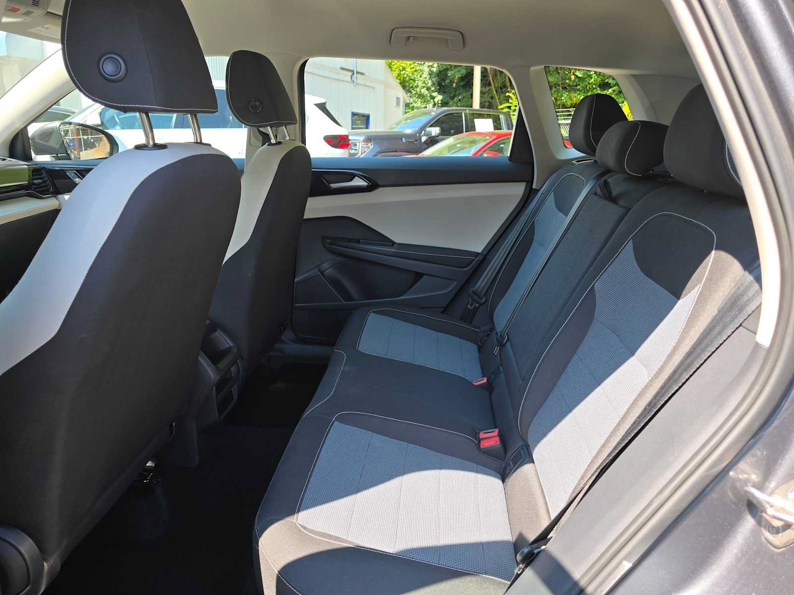 Used 2025 Volkswagen Taos S FWD image 16