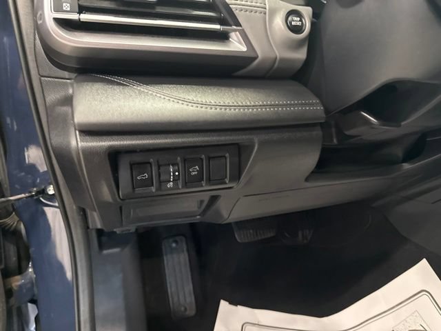 Used 2024 Subaru Outback Limited AWD/4WD image 12
