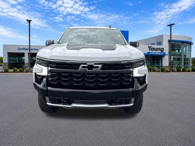 Used 2025 Chevrolet Silverado 1500 ZR2 w/ Technology Package AWD/4WD image 2