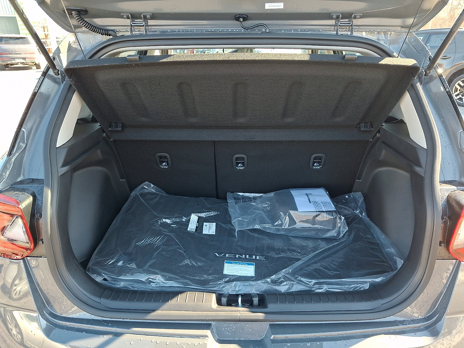 New 2026 Hyundai Venue SEL FWD image 22