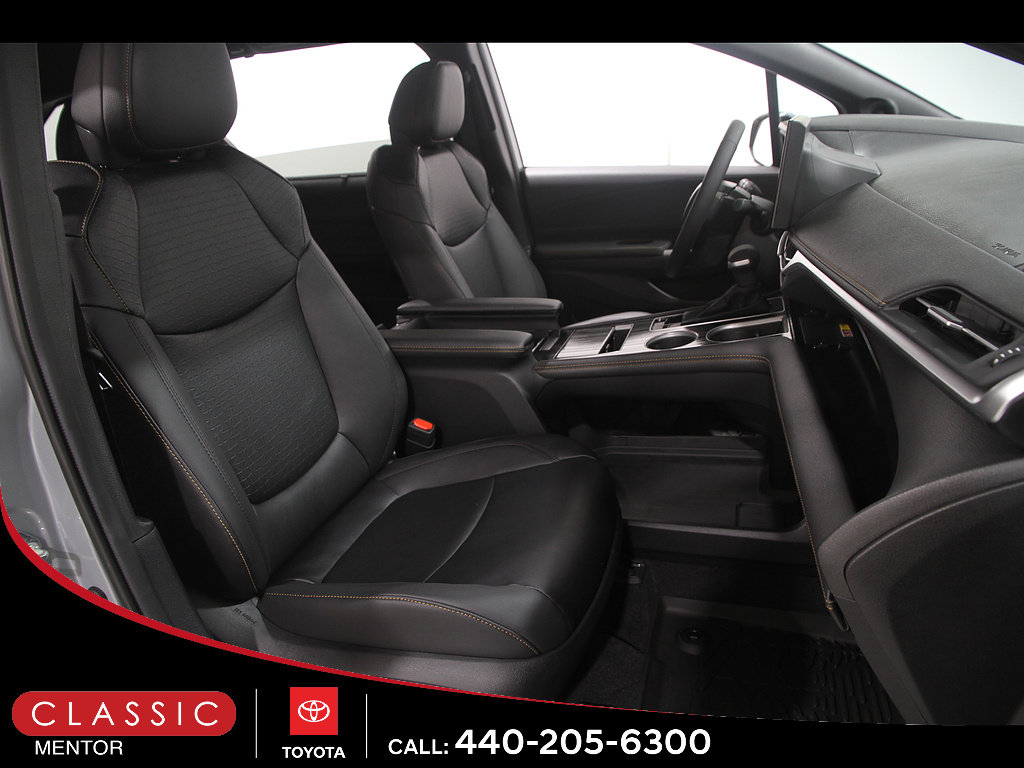 Certified 2026 Toyota Sienna XLE Woodland Edition AWD/4WD image 17