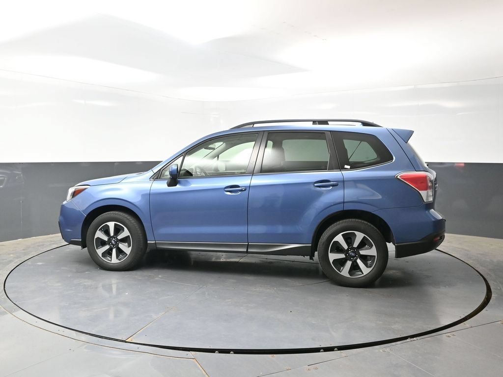 Used 2018 Subaru Forester 2.5i Premium w/ All-Weather Package AWD/4WD image 11