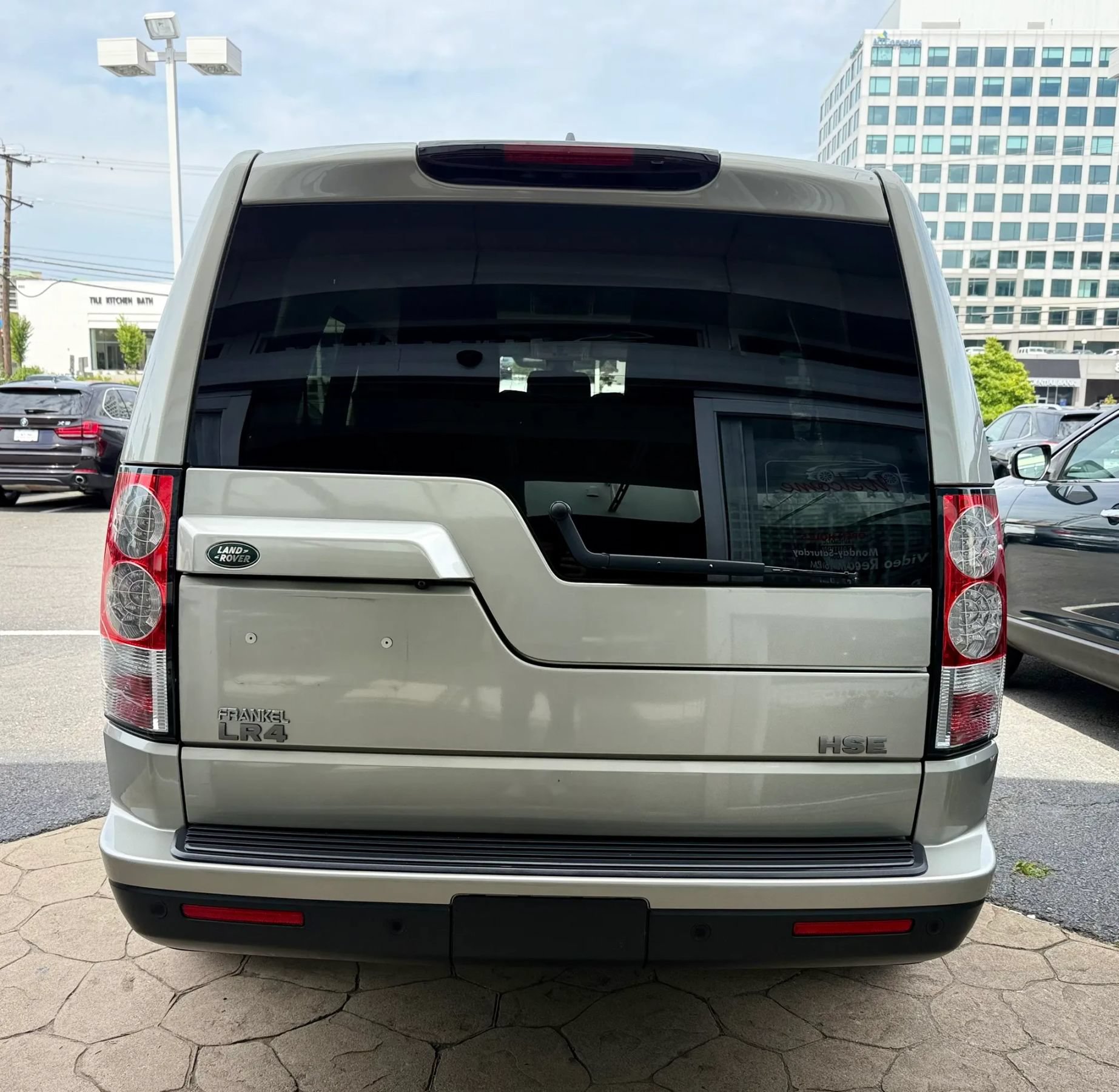 Used 2012 Land Rover LR4 HSE LUX AWD/4WD image 6