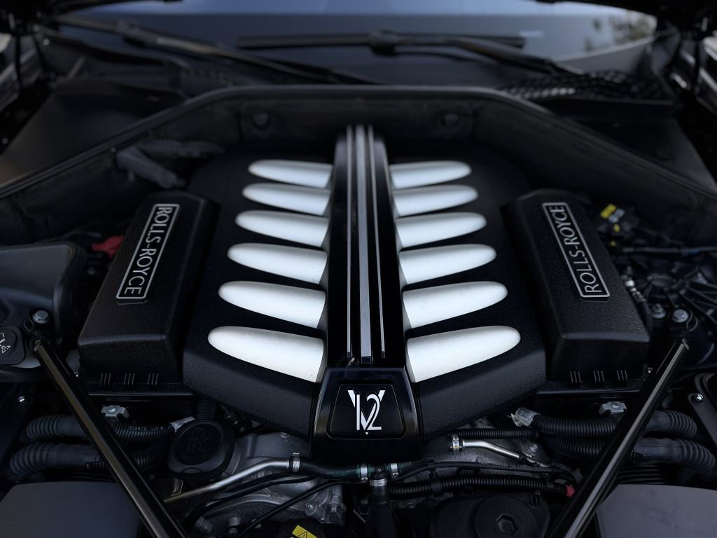 Used 2014 Rolls-Royce Ghost RWD image 40