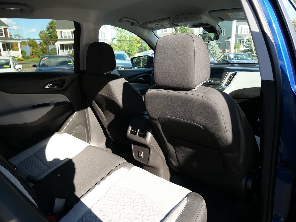 Used 2023 Chevrolet Equinox LT w/ Driver Convenience Package AWD/4WD image 26