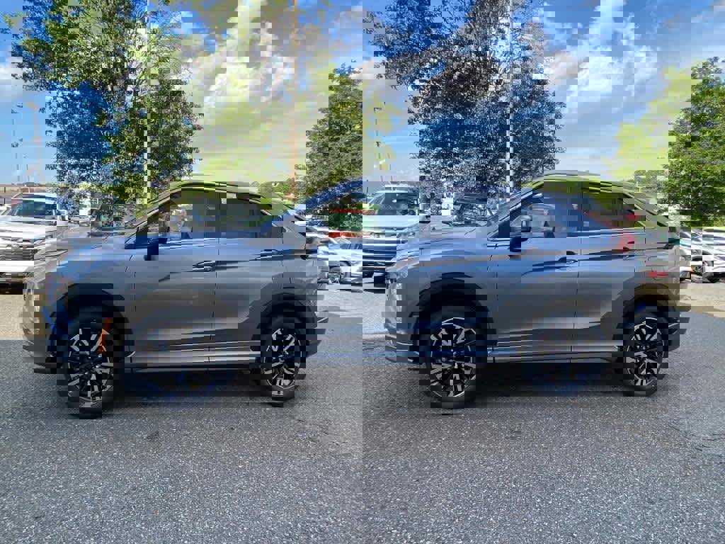 New 2025 Mitsubishi Eclipse Cross SEL video 2