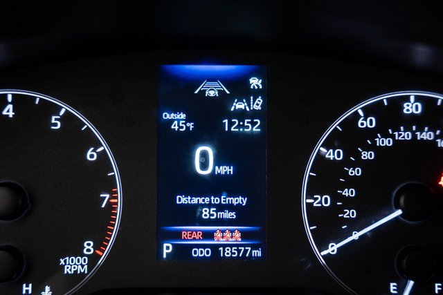 Used 2024 Toyota Corolla LE image 32