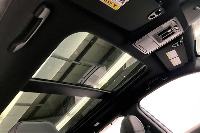 Used 2026 Honda Pilot Black Edition image 20