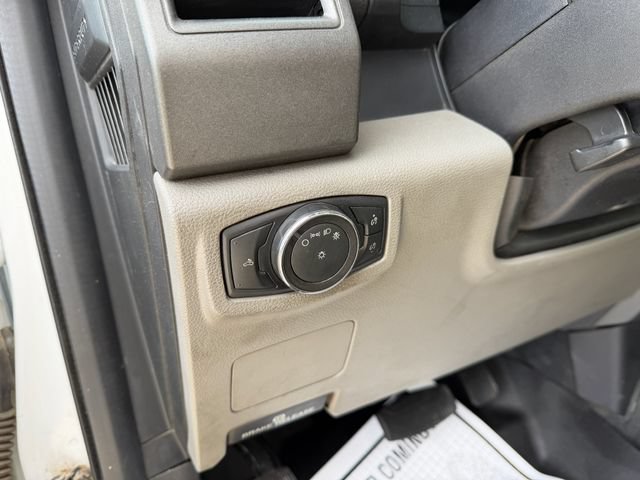 Used 2017 Ford F550 4x4 Regular Cab Super Duty image 19
