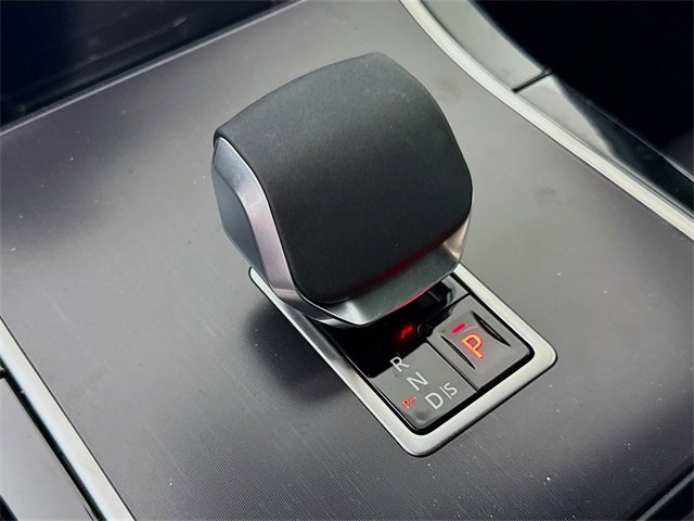 New 2026 Land Rover Range Rover Velar Dynamic SE image 19