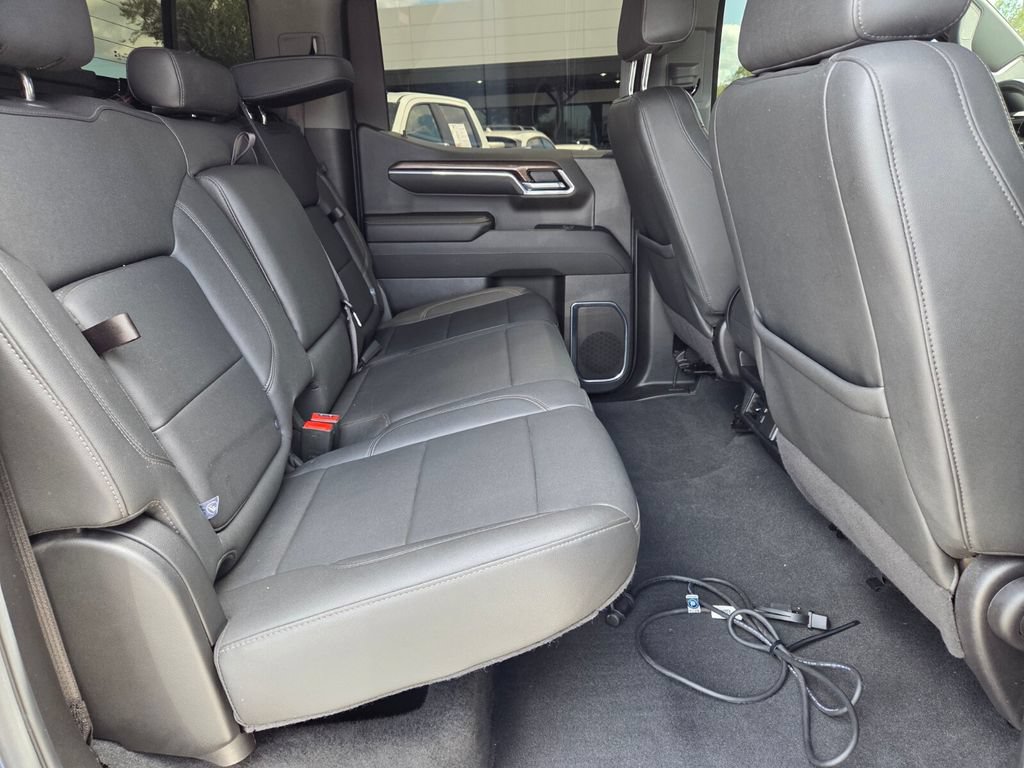 Used 2024 Chevrolet Silverado 1500 LT AWD/4WD image 15
